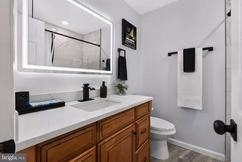 Bath - 12810 Tern Dr, North Potomac, MD 20878 photo 3 of 6