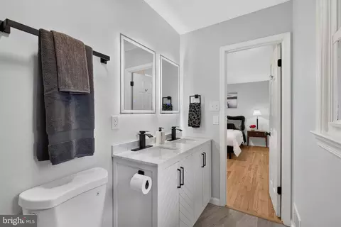 Bath - 12810 Tern Dr, North Potomac, MD 20878 photo 2 of 6
