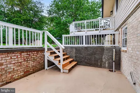 Exterior - 12810 Tern Dr, North Potomac, MD 20878 photo 5 of 9