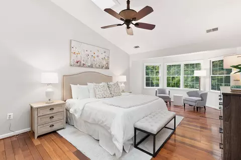 Bedroom - 15212 Baileys Ln, Silver Spring, MD 20906 photo 1 of 5