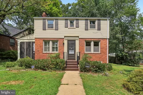 704 Devonshire Ave, Takoma Park, MD 20912