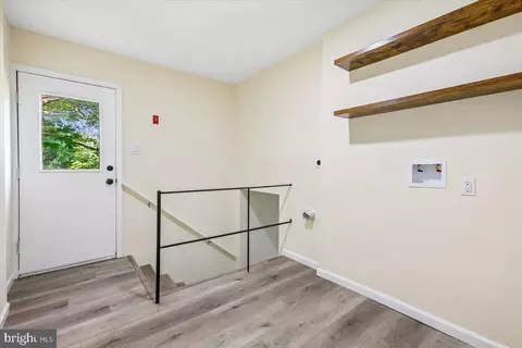 Entry Way - 1705 Crestview Dr, Potomac, MD 20854 photo 3 of 3