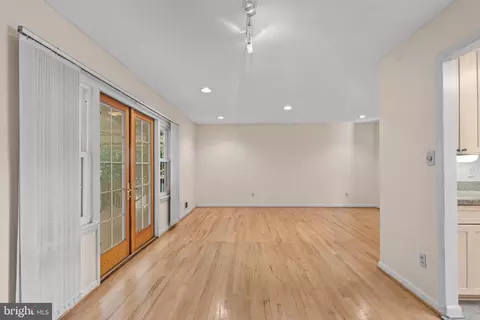 Living - 1007 Ruppert Rd, Silver Spring, MD 20903 photo 2 of 8