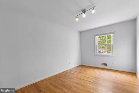 Bedroom - 1007 Ruppert Rd, Silver Spring, MD 20903 photo 2 of 6