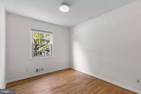 Bedroom - 1007 Ruppert Rd, Silver Spring, MD 20903 photo 3 of 6