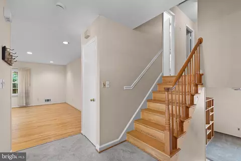 Entry Way - 1007 Ruppert Rd, Silver Spring, MD 20903 photo 2 of 4