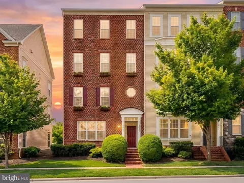 13043 Clarksburg Square Rd #11, Clarksburg, MD 20871