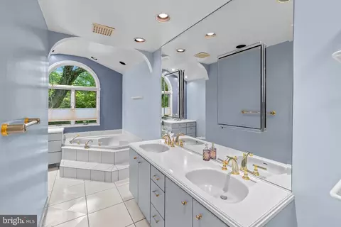 Bath - 12508 Montclair Dr, Silver Spring, MD 20904 photo 3 of 7