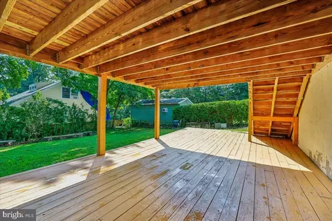 Exterior - 10115 Grant Ave, Silver Spring, MD 20910 photo 4 of 9