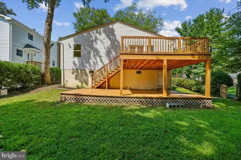 Exterior - 10115 Grant Ave, Silver Spring, MD 20910 photo 3 of 9