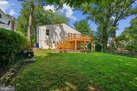 Exterior - 10115 Grant Ave, Silver Spring, MD 20910 photo 7 of 9
