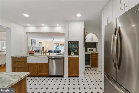 Kitchen - 10115 Grant Ave, Silver Spring, MD 20910 photo 2 of 5