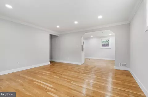 Living - 11008 Lombardy Rd, Silver Spring, MD 20901 photo 2 of 5