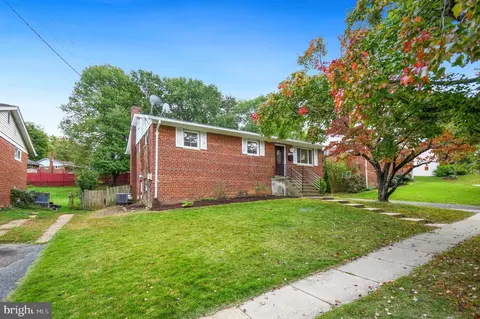 Exterior - 11008 Lombardy Rd, Silver Spring, MD 20901 photo 3 of 5