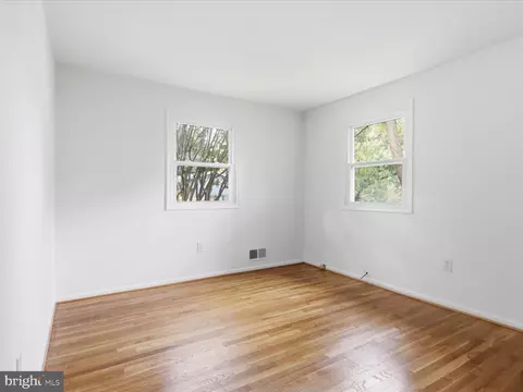 Bedroom - 12823 Camellia Dr, Silver Spring, MD 20906 photo 5 of 10
