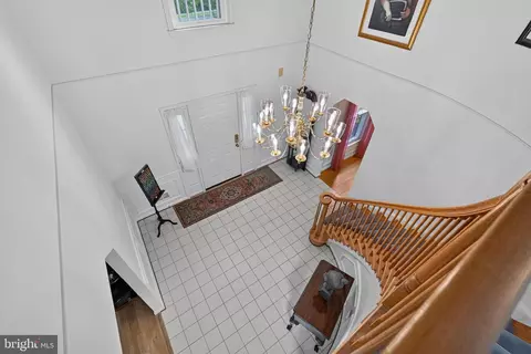 Entry Way - 14929 Notley Rd, Silver Spring, MD 20905 photo 5 of 9