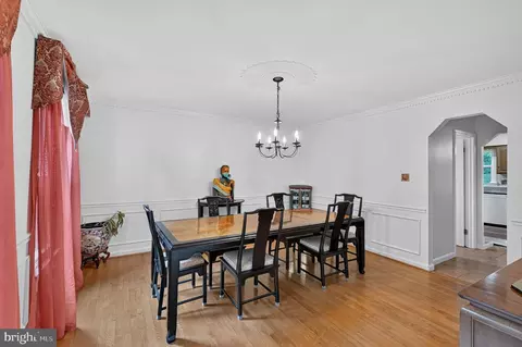 Dining - 14929 Notley Rd, Silver Spring, MD 20905 photo 1 of 2
