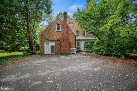 Exterior - 10711 Gatewood Ave, Silver Spring, MD 20903 photo 9 of 10
