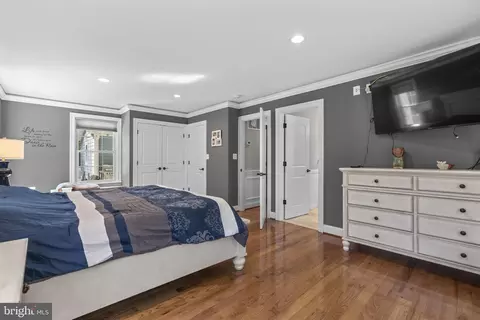 Bedroom - 18611 Brooke Rd, Sandy Spring, MD 20860 photo 3 of 10