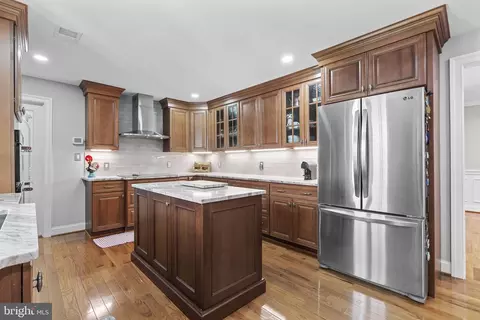 Kitchen - 18611 Brooke Rd, Sandy Spring, MD 20860 photo 2 of 8