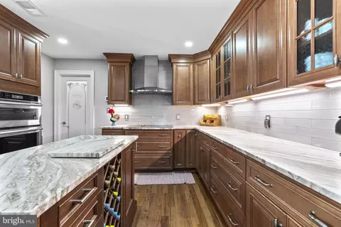 Kitchen - 18611 Brooke Rd, Sandy Spring, MD 20860 photo 3 of 8