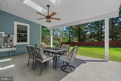 Exterior - 18611 Brooke Rd, Sandy Spring, MD 20860 photo 6 of 13
