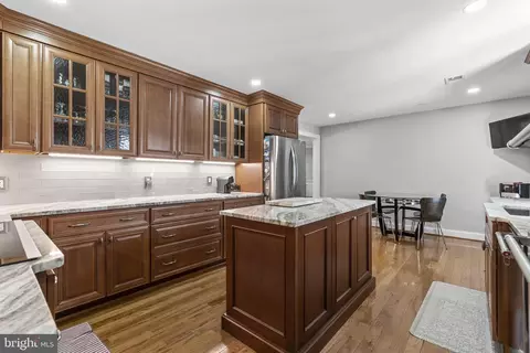 Kitchen - 18611 Brooke Rd, Sandy Spring, MD 20860 photo 5 of 8