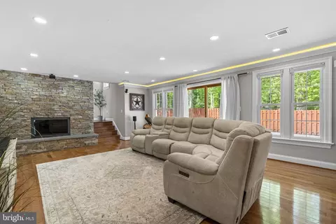 Living - 18611 Brooke Rd, Sandy Spring, MD 20860 photo 1 of 1