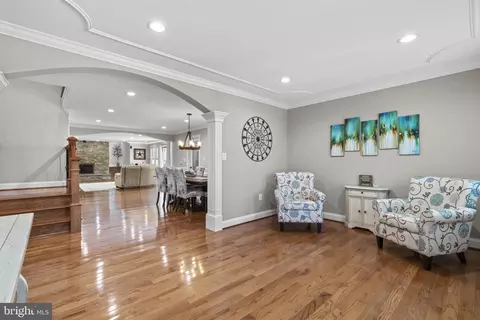 Entry Way - 18611 Brooke Rd, Sandy Spring, MD 20860 photo 2 of 5