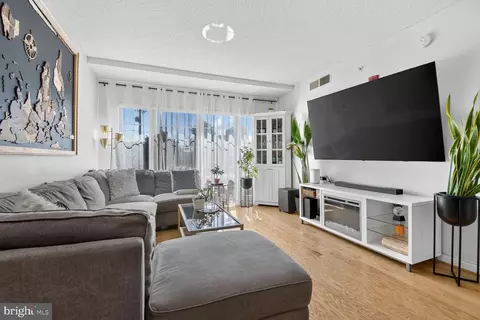 Living - 7915 Eastern Ave #310, Silver Spring, MD 20910 photo 1 of 2