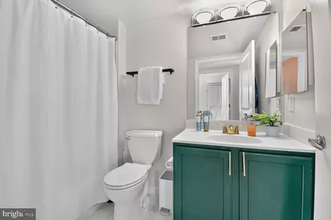 Bath - 7915 Eastern Ave #310, Silver Spring, MD 20910 photo 2 of 2