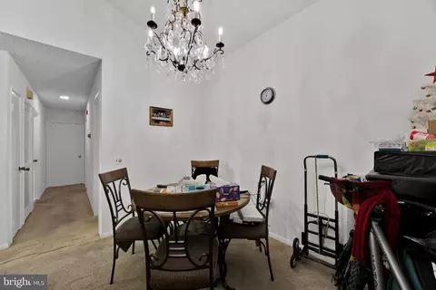 Dining - 15300 Pine Orchard Dr #85-3D, Silver Spring, MD 20906 photo 1 of 2