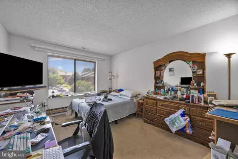 Bedroom - 15300 Pine Orchard Dr #85-3D, Silver Spring, MD 20906 photo 4 of 7
