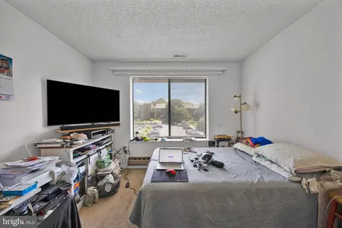 Bedroom - 15300 Pine Orchard Dr #85-3D, Silver Spring, MD 20906 photo 6 of 7