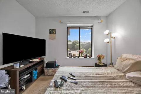 Bedroom - 15300 Pine Orchard Dr #85-3D, Silver Spring, MD 20906 photo 2 of 7