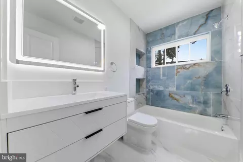 Bath - 11803 Indigo Rd, Silver Spring, MD 20906 photo 1 of 1