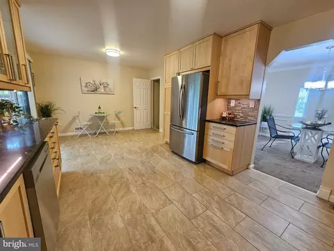 Kitchen - 3 Castle Cliff Ct, Silver Spring, MD 20904 photo 4 of 5
