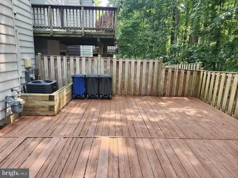 Exterior - 3 Castle Cliff Ct, Silver Spring, MD 20904 photo 2 of 5