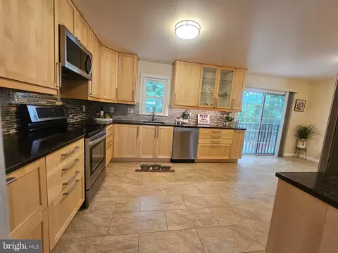Kitchen - 3 Castle Cliff Ct, Silver Spring, MD 20904 photo 5 of 5