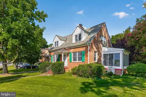 Exterior - 9802 Forest Grove Dr, Silver Spring, MD 20902 photo 5 of 19