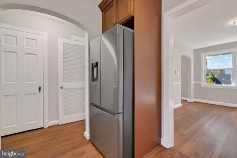 Entry Way - 9802 Forest Grove Dr, Silver Spring, MD 20902 photo 5 of 8