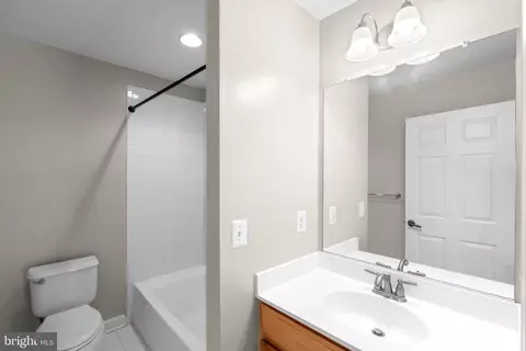 Bath - 1629 Whitehall Dr, Silver Spring, MD 20904 photo 3 of 3