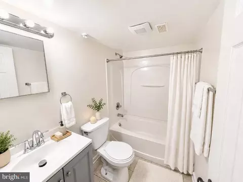 Bath - 2511 Urbana Dr, Silver Spring, MD 20906 photo 1 of 3