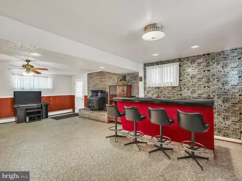 Living - 13210 Lutes Dr, Silver Spring, MD 20906 photo 5 of 5