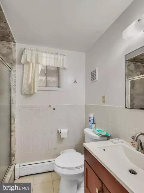 Bath - 13210 Lutes Dr, Silver Spring, MD 20906 photo 5 of 6