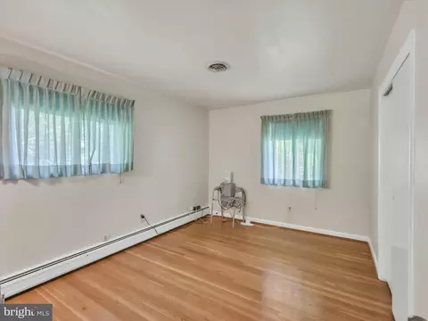 Bedroom - 13210 Lutes Dr, Silver Spring, MD 20906 photo 3 of 8
