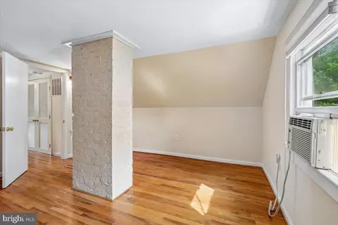 Bedroom - 905 Robin Rd, Silver Spring, MD 20901 photo 6 of 6