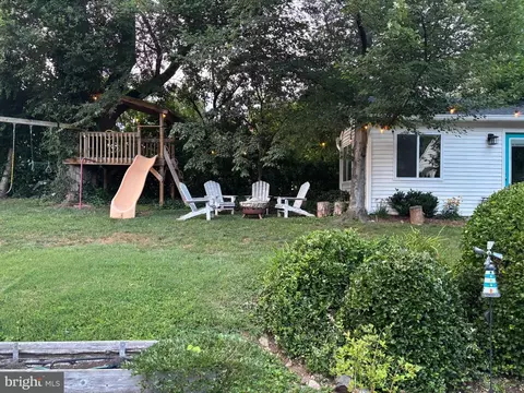 Exterior - 905 Robin Rd, Silver Spring, MD 20901 photo 16 of 17