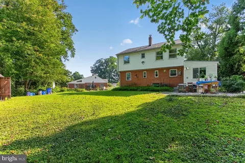 Exterior - 2810 Byron Ct, Wheaton, MD 20902 photo 4 of 5
