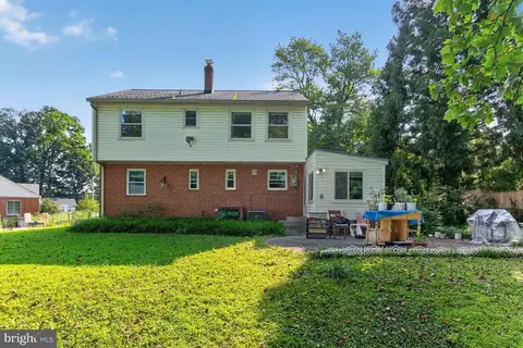 Exterior - 2810 Byron Ct, Wheaton, MD 20902 photo 3 of 5